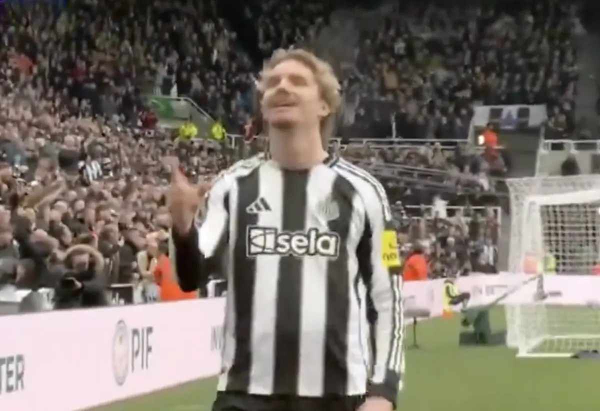 Imagem de contexto do artigo Woltemade bisou na primeira parte do Newcastle-Chelsea. Veja os golos