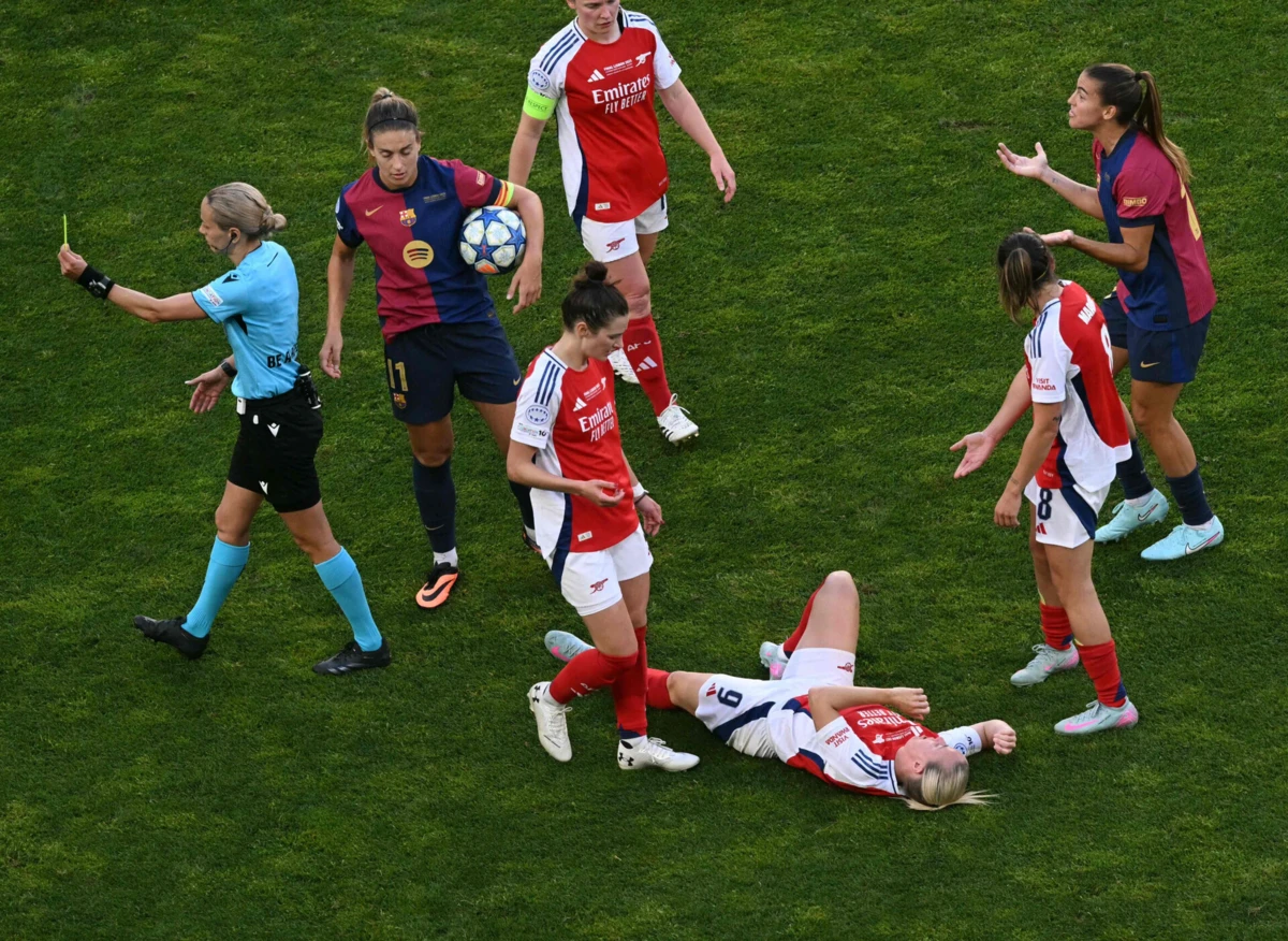 Imagem de contexto do artigo Croata Ivana Martincic dirige Portugal-Itália no Europeu feminino