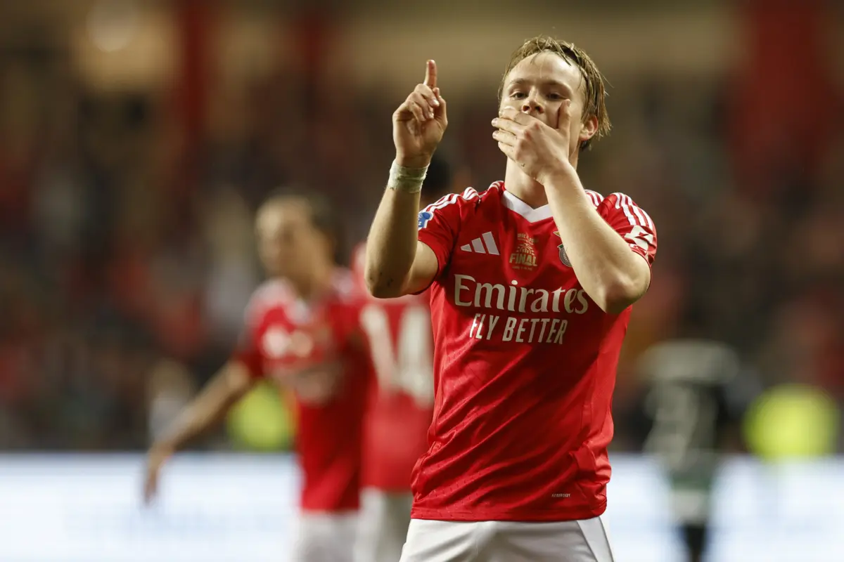 Schjelderup (Créditos: Pedro Correia/Global Imagens)