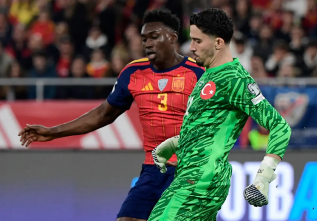 Samu leva quatro jogos pela Espanha