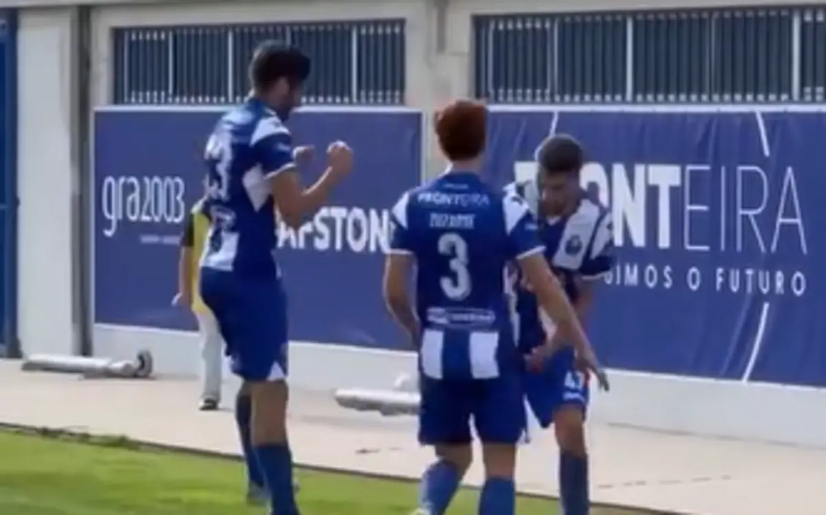 Imagem de contexto do artigo Filho de Rui Borges marca golaço e ajuda a eliminar o Estrela da Amadora