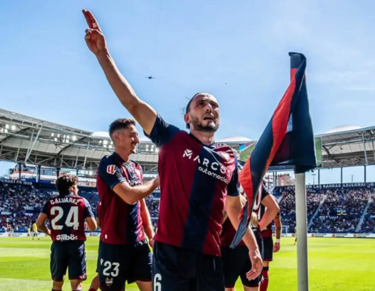 Imagem de contexto do artigo Kochorashvili, reforço do Sporting: "O futebol é influenciado por pessoas que não são visíveis"