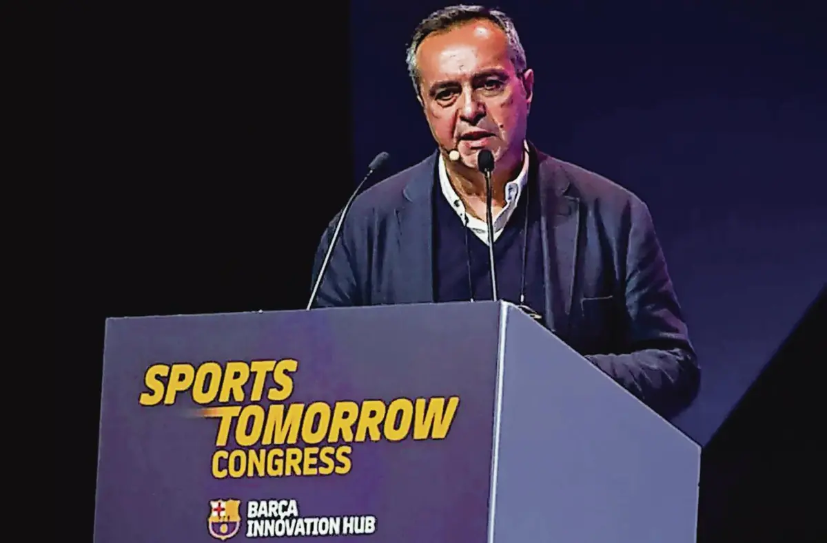 Paulo Araújo, ex-Barcelona, assume a pasta do scouting do FC Porto