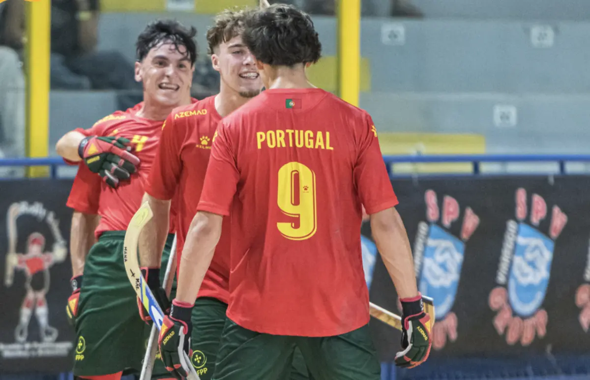 Imagem de contexto do artigo PortugaI fecha primeira fase do Europeu de sub-19 de hóquei com triunfo sobre a Itália