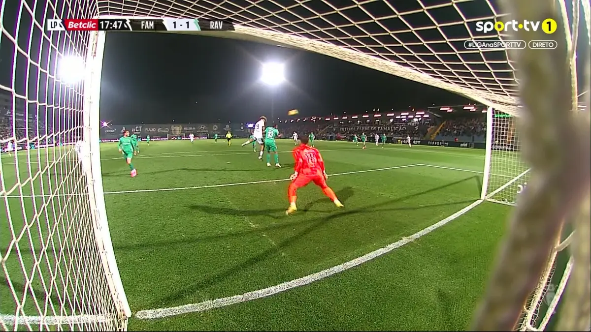 Imagem de contexto do artigo Famalicão-Rio Ave: Jhonder Cádiz faz o empate em contra-ataque. Ora veja