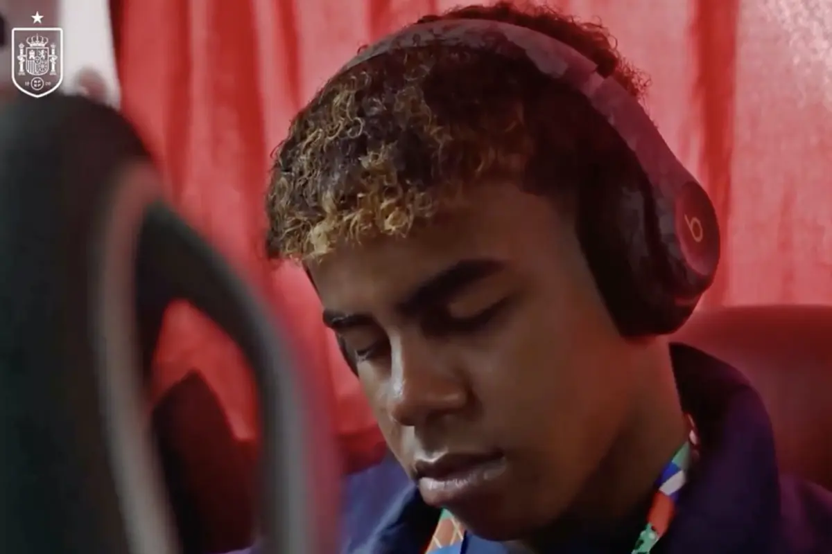 Imagem de contexto do artigo "Eu estava borrado e Lamine Yamal a dormir. Este miúdo..."