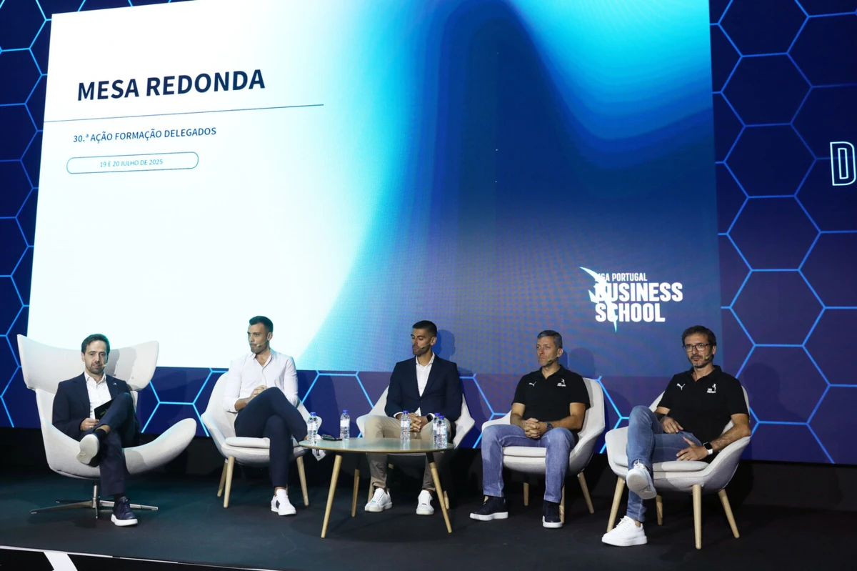 Imagem de contexto do artigo Árbitros juntam-se a delegados em ação inédita da Liga Portugal