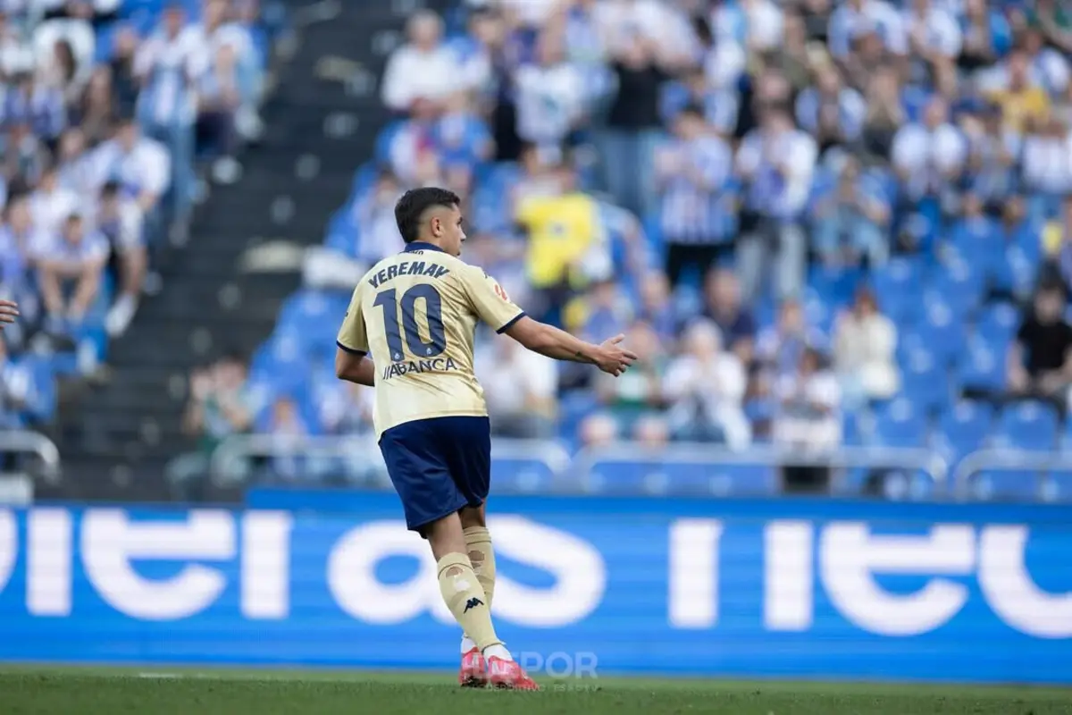 Yaremay Hernández na lista do Sporting