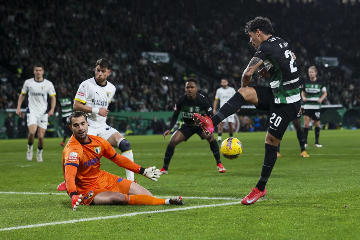 Imagem de contexto do artigo Famalicão com defesa de betão para travar o melhor ataque da I Liga