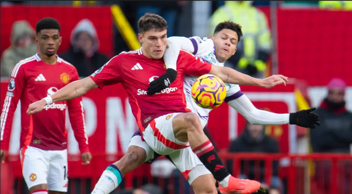 Ugarte e Evanilson (Créditos: EPA)