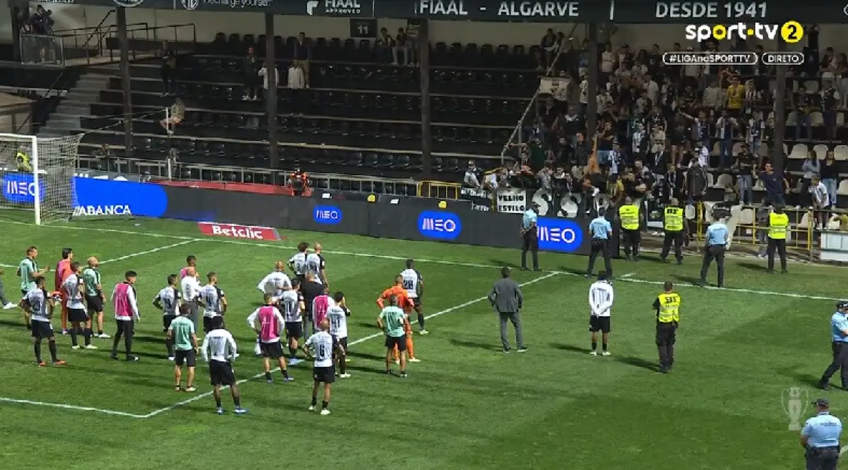 Farense ouve contestação da claque (créditos: Sport TV)