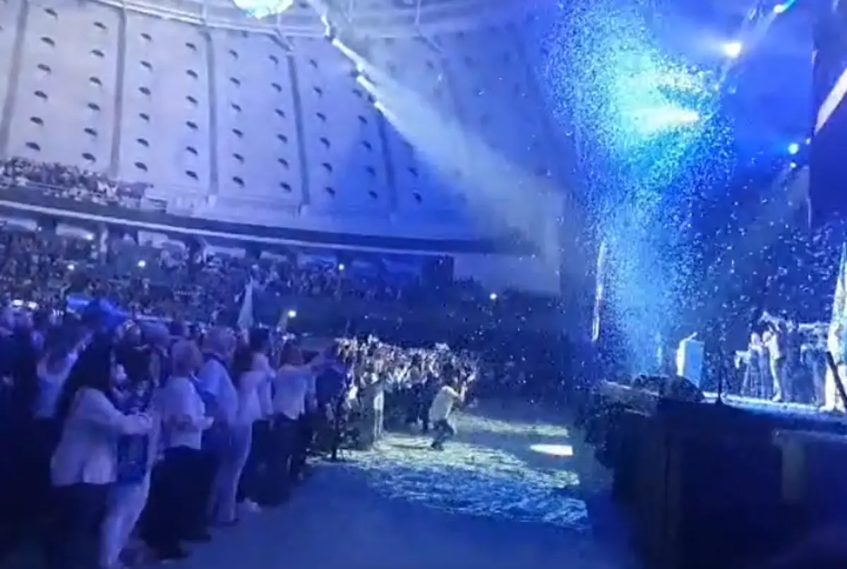 Imagem de contexto do artigo Confetis e hino do FC Porto: o ponto final na campanha de Villas-Boas