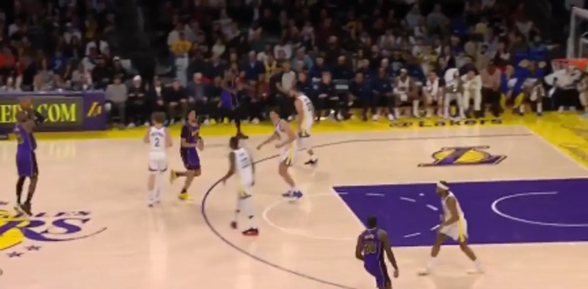 Imagem de contexto do artigo Emoção ao rubro: o que dizer do relato deste triplo de LeBron James?