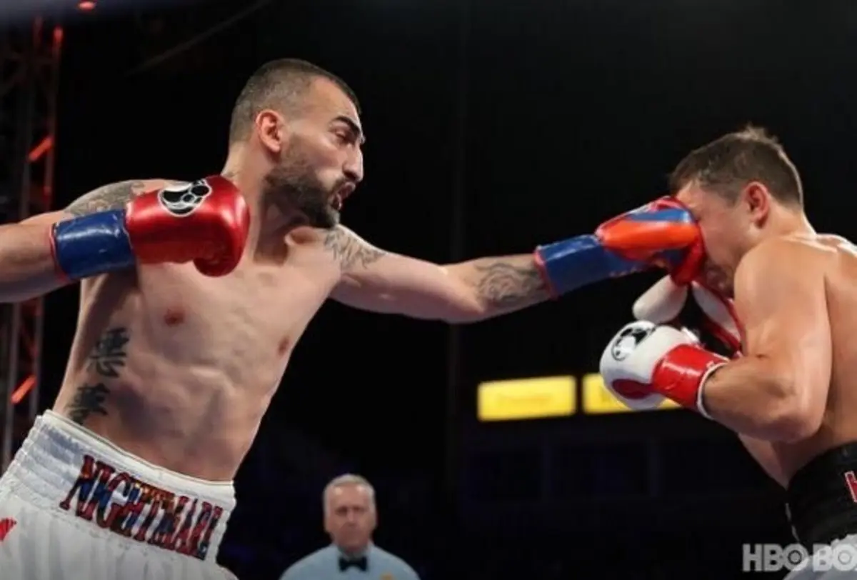 Vanes Martirosyan (à esquerda)