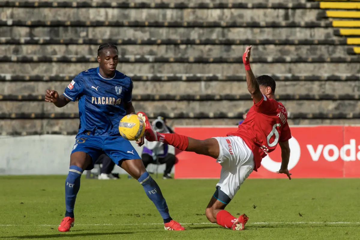 Famalicão somou três pontos nos Açores