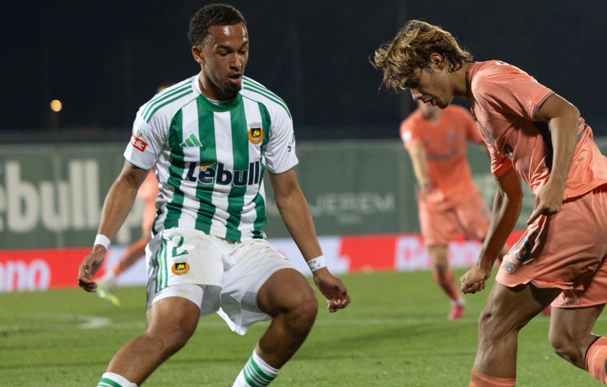 Eric Moreira em ação no Rio Ave-FC Porto