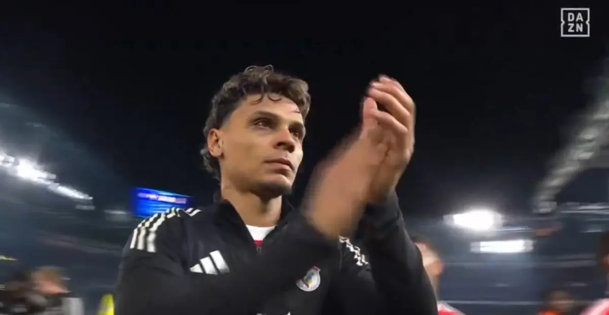Imagem de contexto do artigo Ríos pediu desculpa aos adeptos do Benfica após autogolo. Veja