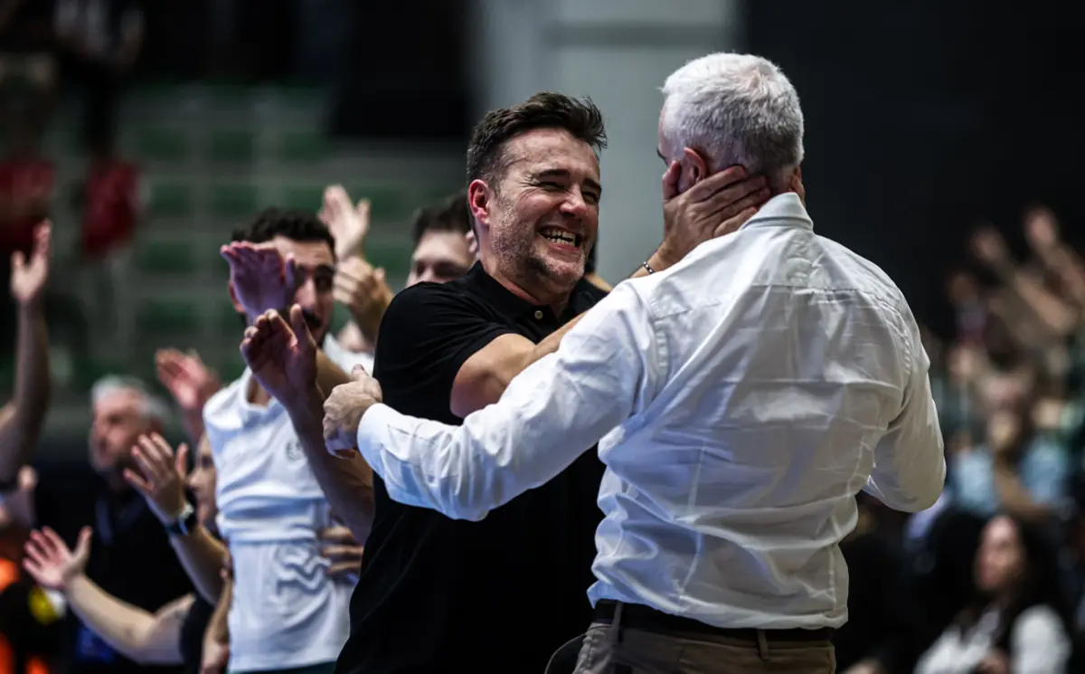 A euforia de Ricardo Costa