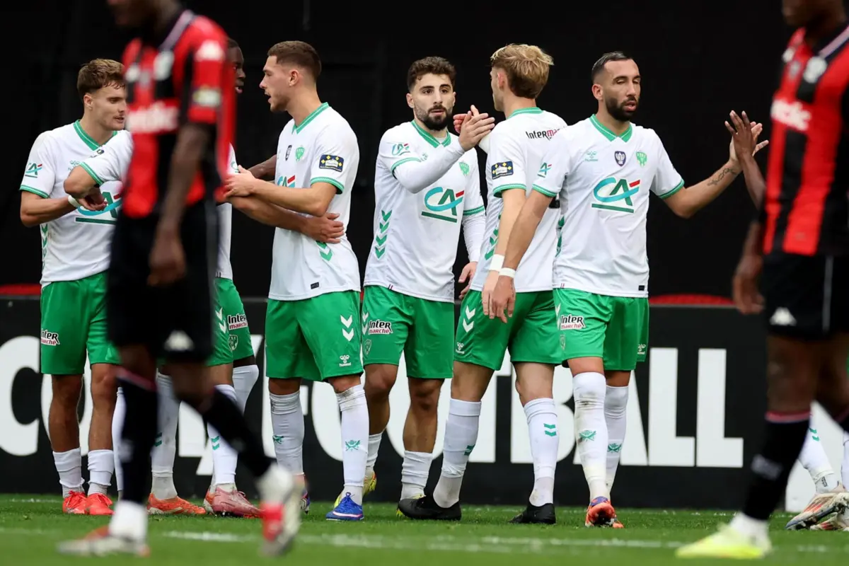 Zuriko Davitashvili ao centro