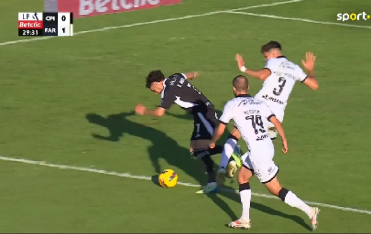 Imagem de contexto do artigo A grande penalidade que deu o empate ao Casa Pia frente ao Farense