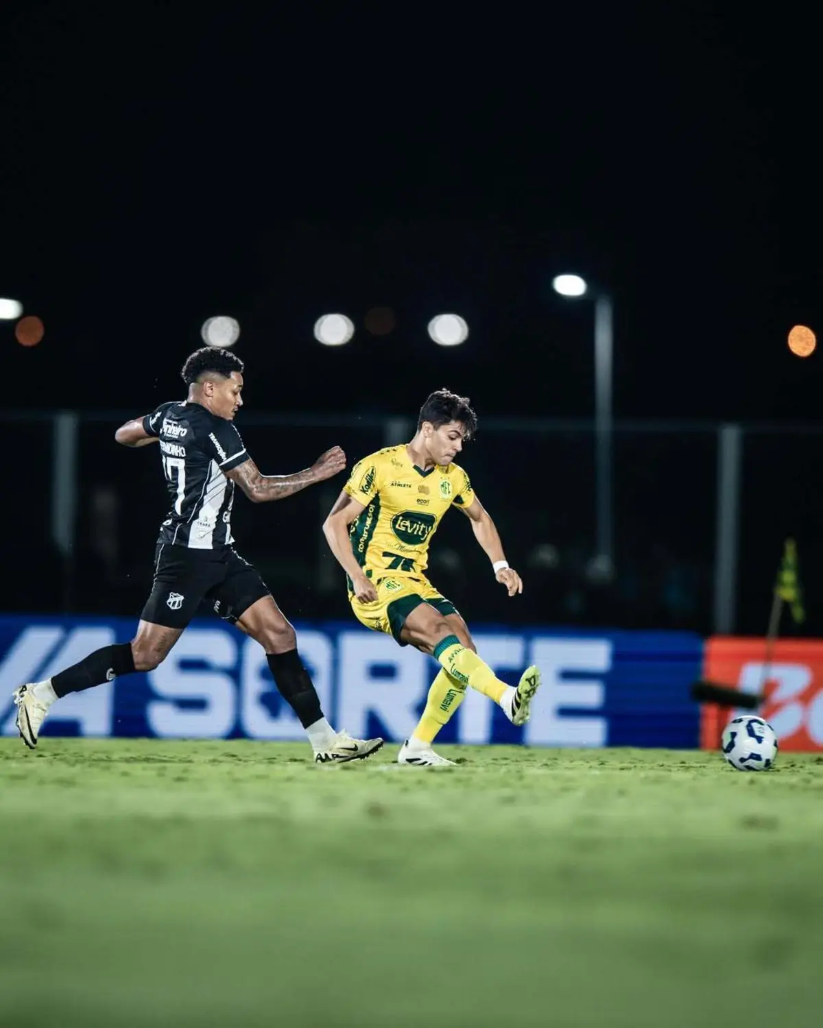 Imagem de contexto do artigo Roni chega do Brasileirão para reforçar o meio-campo do Aves SAD