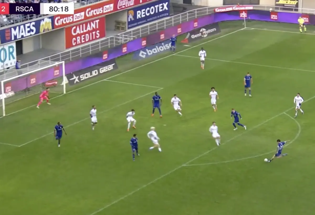 Imagem de contexto do artigo Tiago Araújo estreou-se a marcar pelo Gent... a 106 km/h. Ora veja