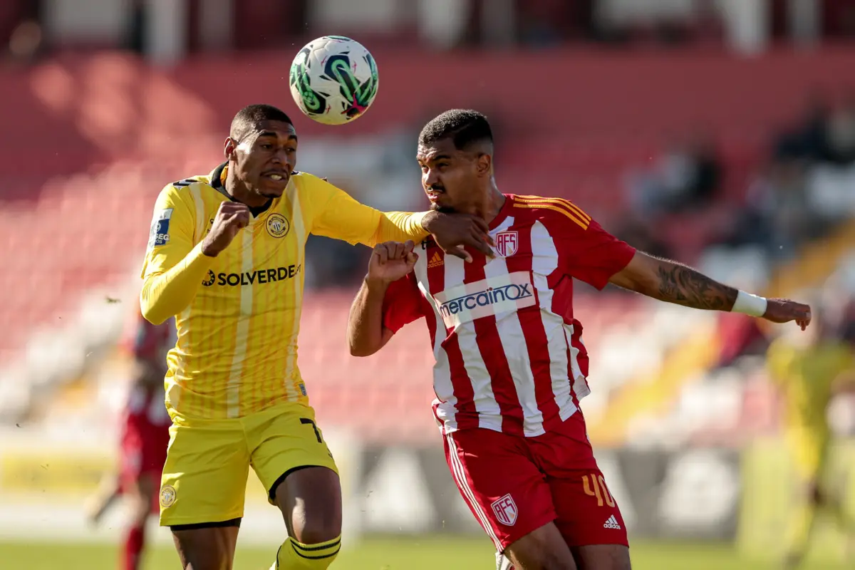 Clayton à direita (Créditos: Miguel Pereira/Global Imagens)