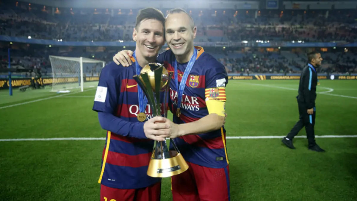 Messi e Iniesta (créditos: Barcelona)