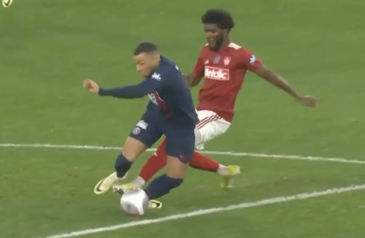 Imagem de contexto do artigo Esta impressionante entrada sobre Mbappé não deixou ninguém indiferente. Ora veja