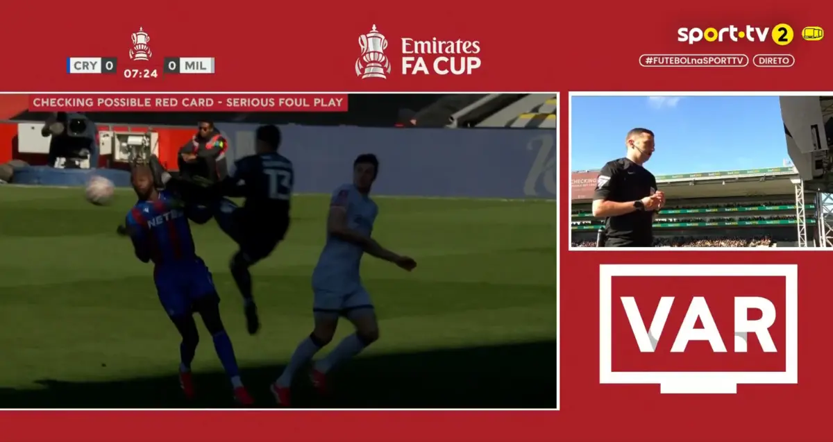 Imagem de contexto do artigo Taça de Inglaterra: suturado com 25 pontos numa orelha após entrada arrepiante