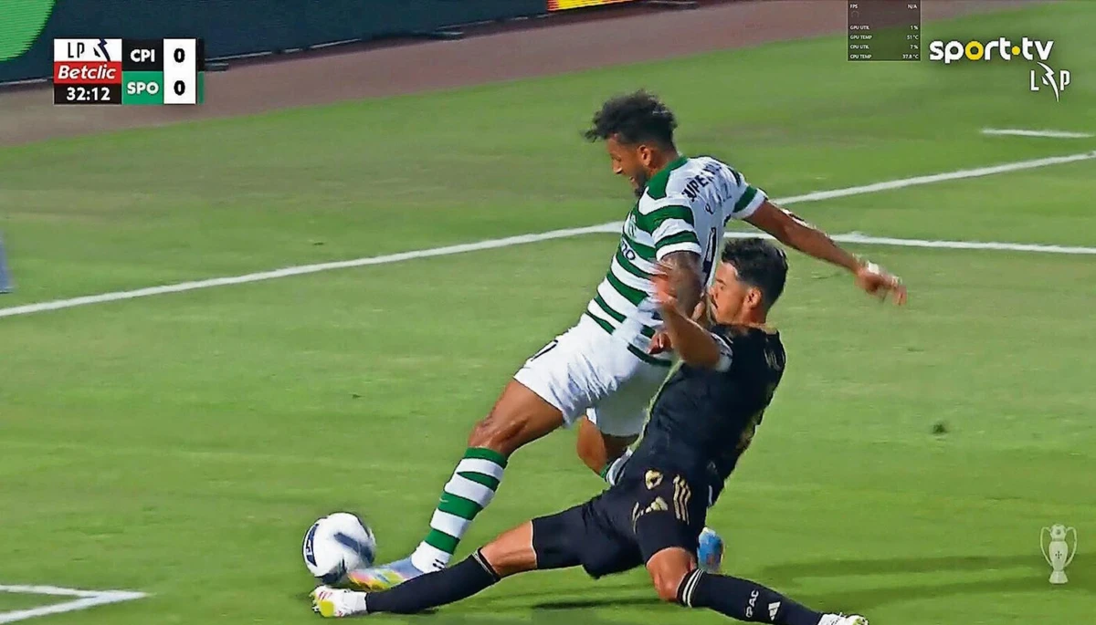 Imagem de contexto do artigo Tribunal O JOGO | Ficou grande penalidade por marcar sobre Luis Suárez?