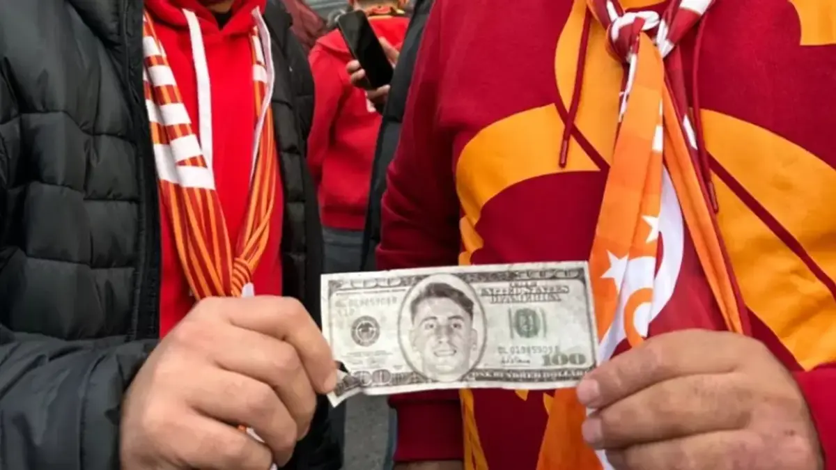 Imagem de contexto do artigo Adeptos do Galatasaray recordam "traição" de Akturkoglu em notas de cem dólares