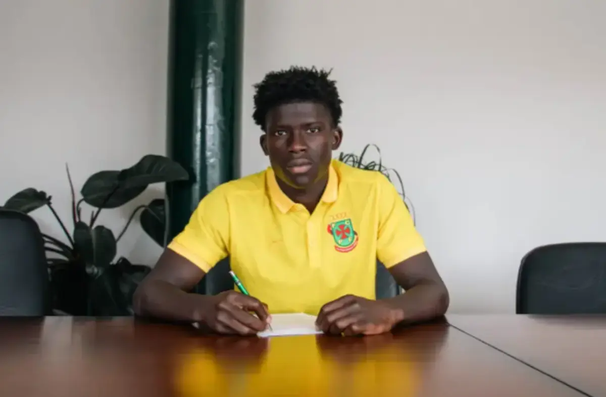 Imagem de contexto do artigo Paços de Ferreira segura promessa de 16 anos até 2028