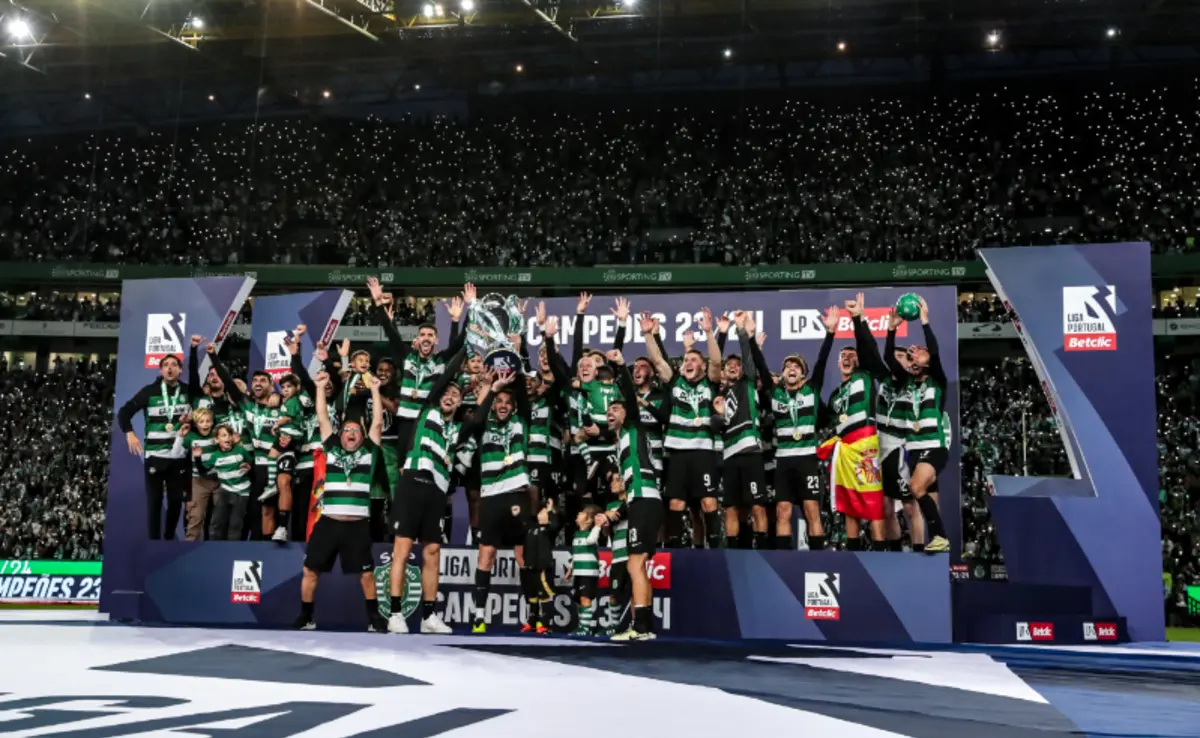 Sporting procura o bicampeonato (Créditos: Mário Vasa/Global Imagens)