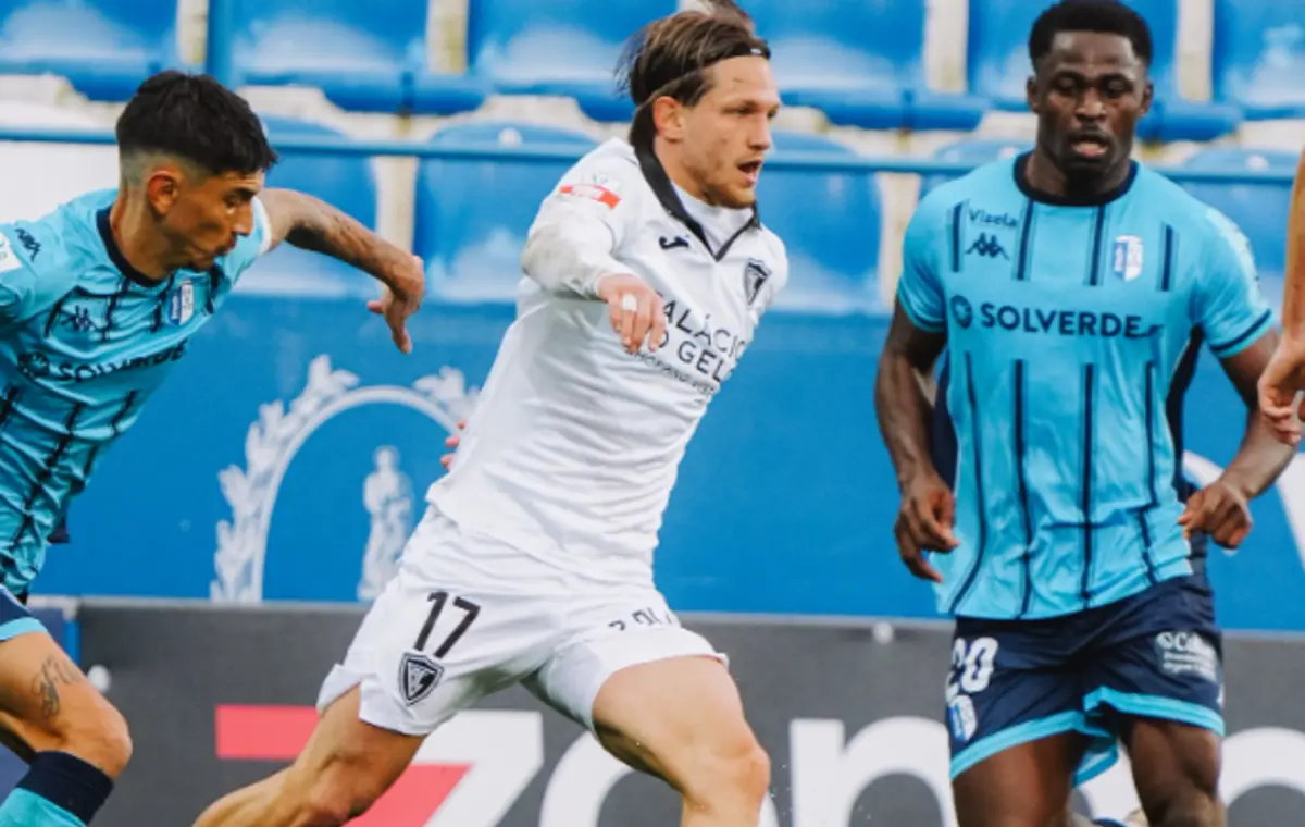 Imagem de contexto do artigo Vizela e Académico de Viseu em branco num duelo de candidatos