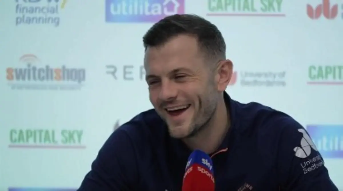 Imagem de contexto do artigo Jack Wilshere tem um sonho: "Treinar o Luton no Championship, pode ser contra o Tottenham"