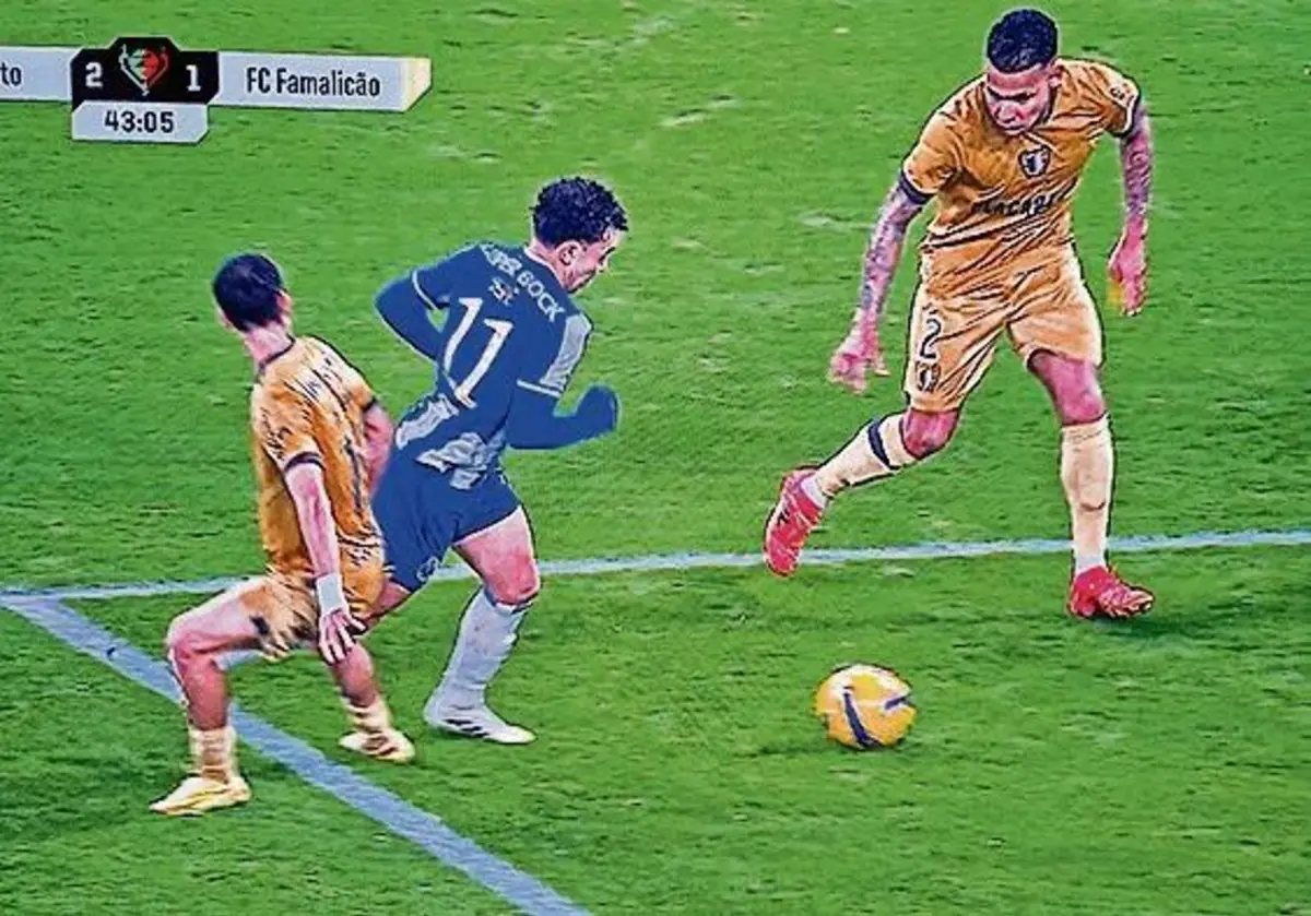 Imagem de contexto do artigo Tribunal O JOGO | A análise dos especialistas de arbitragem ao polémico lance com Pepê