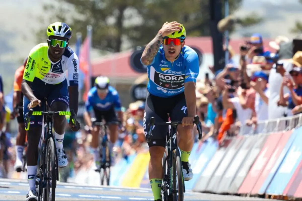 O australiano Sam Welsford (Créditos: @sprintcycling)