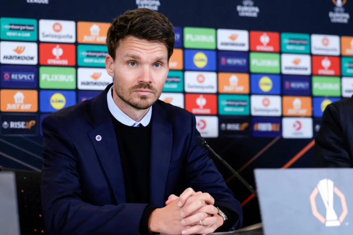 Danny Rohl, treinador do Rangers