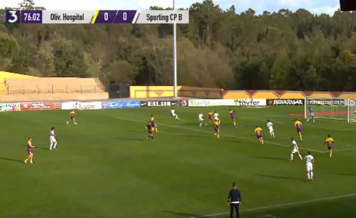 Imagem de contexto do artigo Elogiado por Amorim, Quenda estreia-se a marcar no Sporting B. Veja o golo