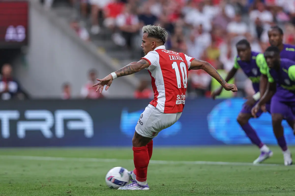 Imagem de contexto do artigo Veja o bis de Zalazar contra o Cluj que coloca o Braga muito perto do play-off da Liga Europa