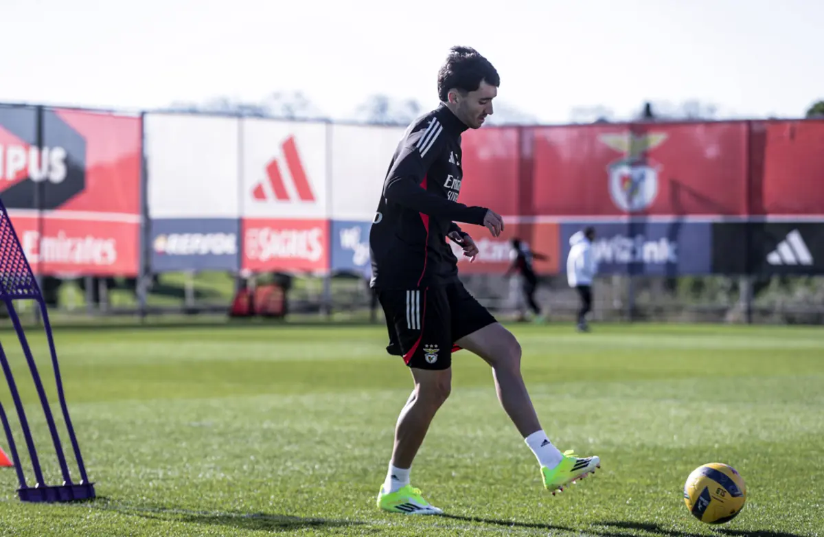 Obrador não teve espaço no Benfica
