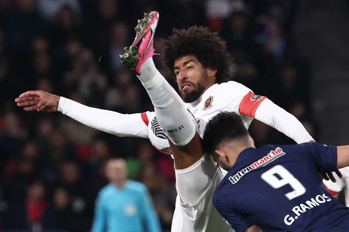 Gonçalo Ramos, à direita