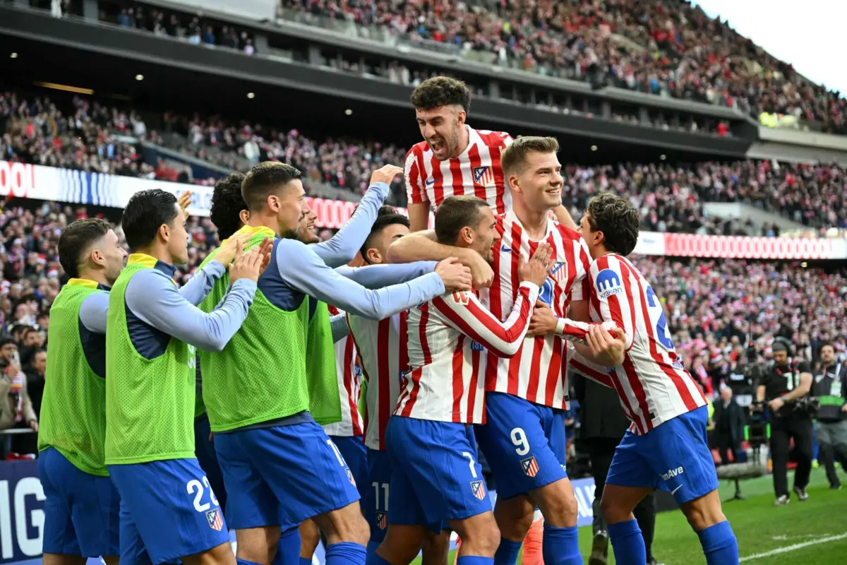 Jogadores do Atlético de Madrid festejam a vitória