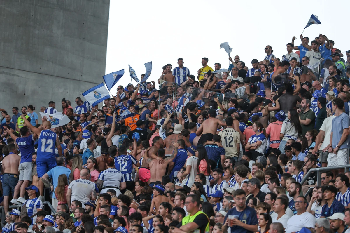 Imagem de contexto do artigo Bilhetes para Alvalade baixam de preço e será igual quando o Sporting visitar o Dragão