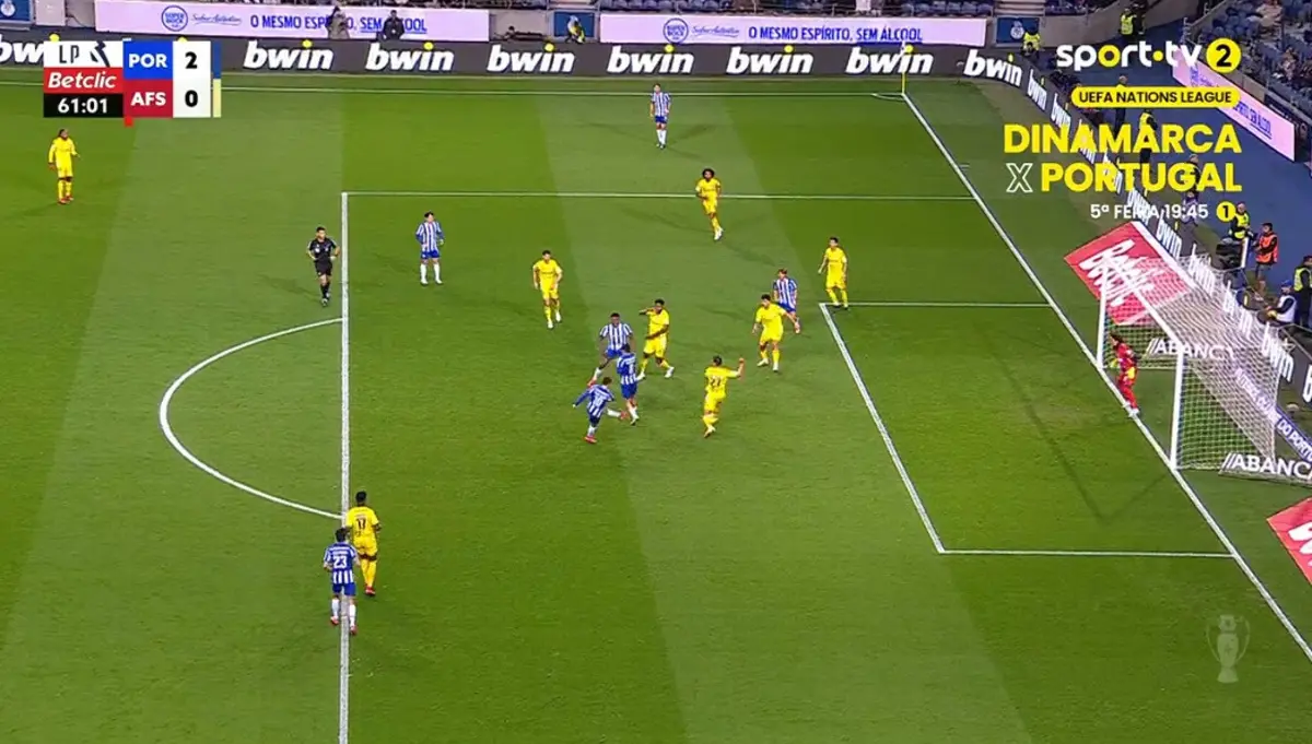 Imagem de contexto do artigo De primeira: Fábio Vieira aumenta vantagem do FC Porto diante do Aves SAD