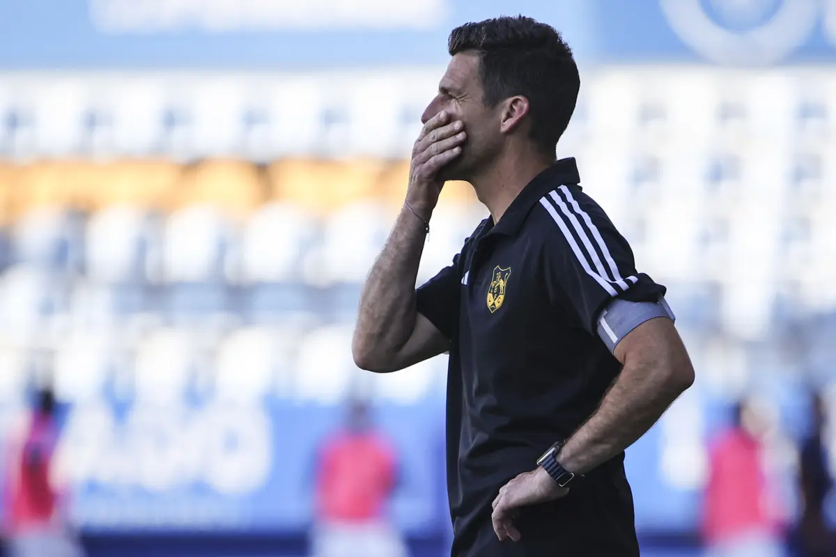 Imagem de contexto do artigo Jorge Pinto deixa comando técnico do Lusitânia de Lourosa