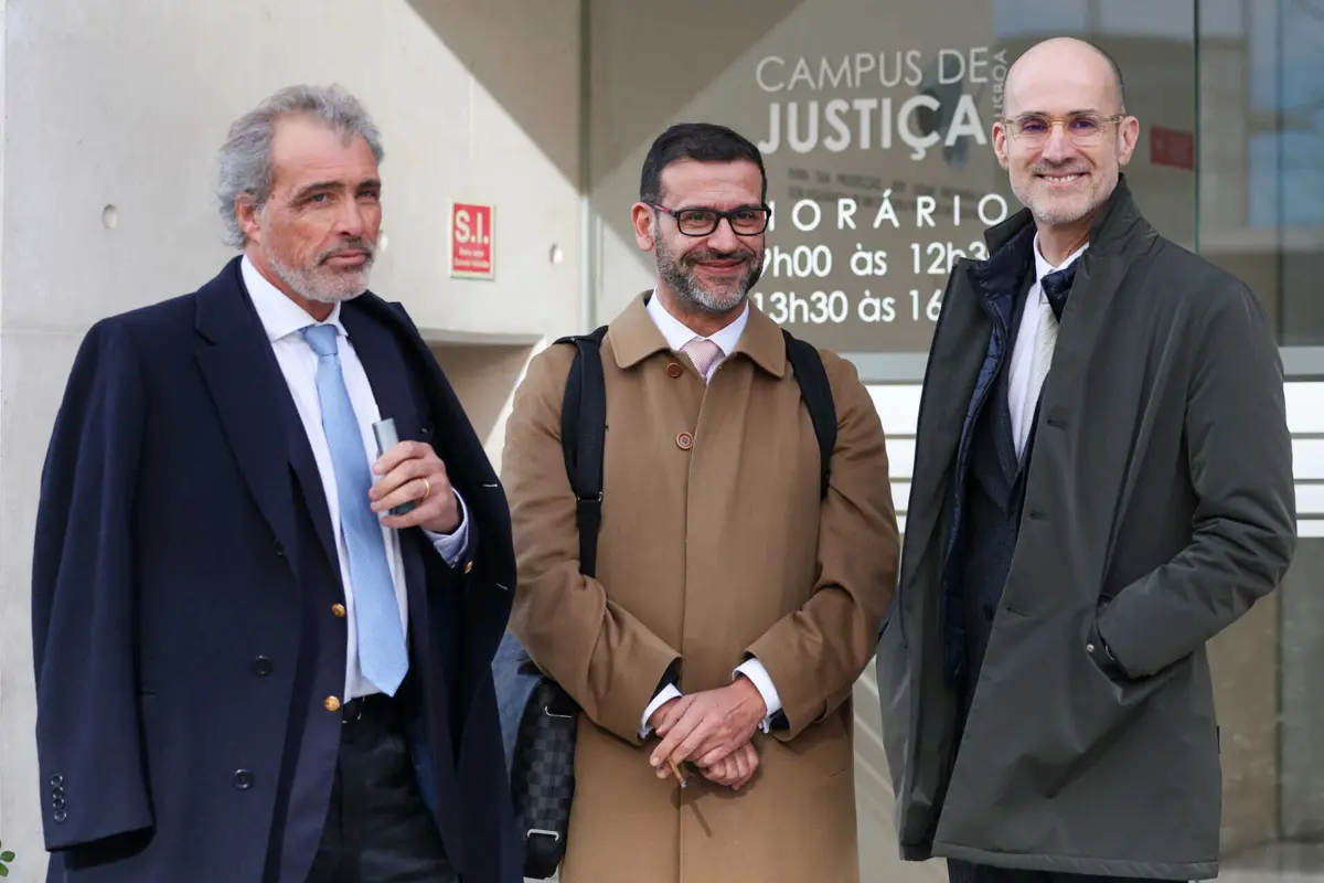 Os advogados do Benfica, João Medeiros, Saragoça da Matta, e Rui Patrício(Créditos: SL Benfica)