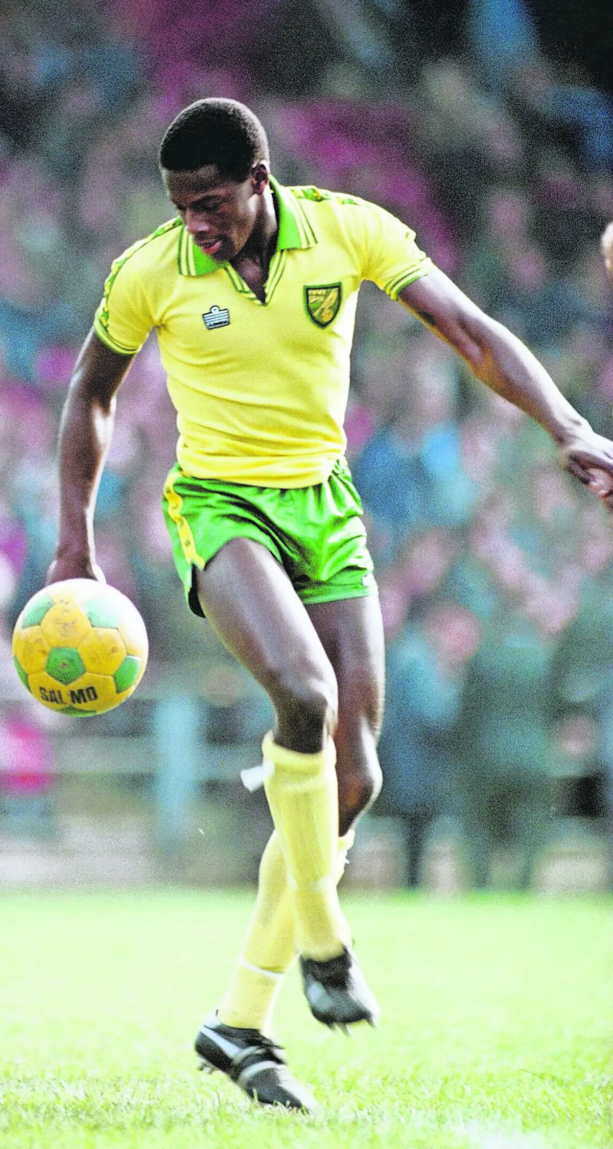 Imagem de contexto do artigo Recordar Justin Fashanu, o jogador que se assumiu gay