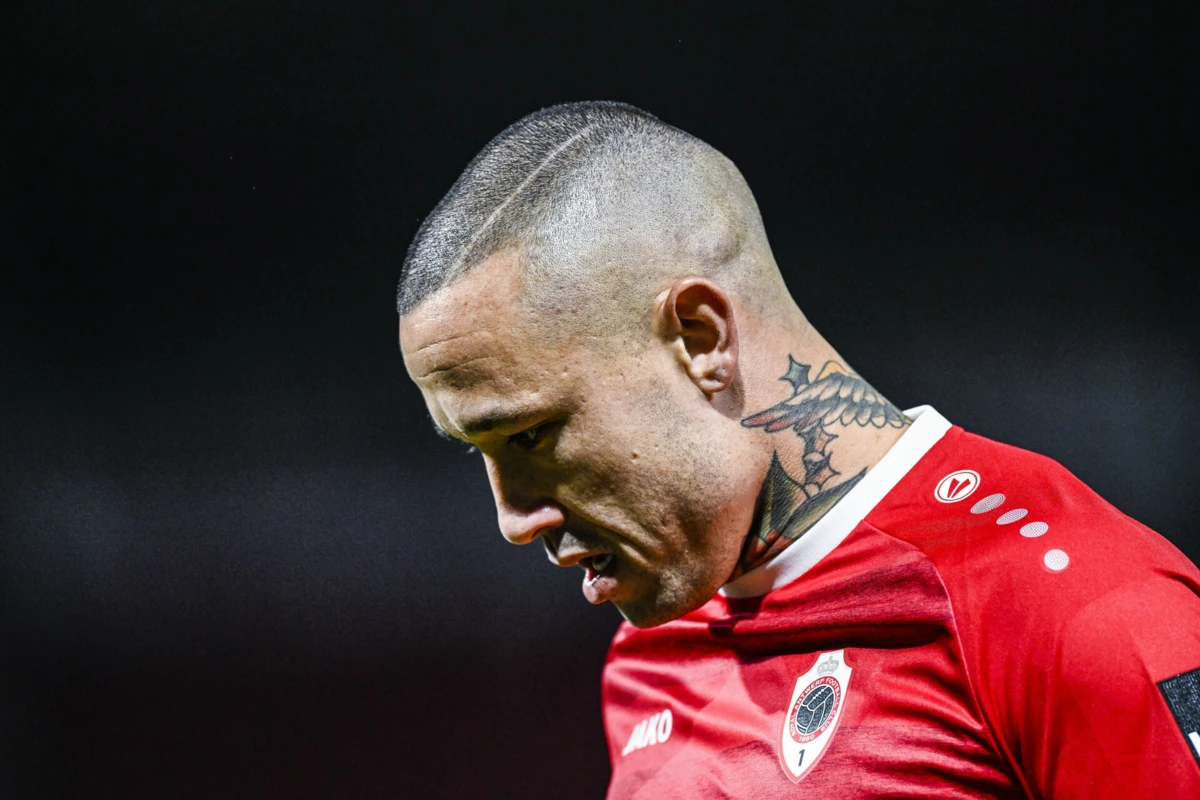 Nainggolan (créditos: X)